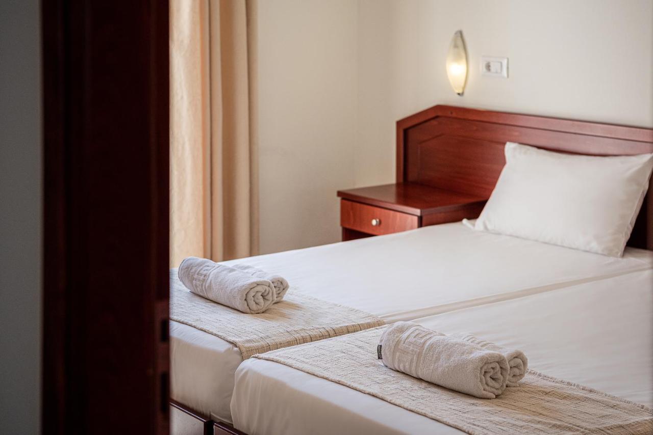 Aparthotel Artemis 2*