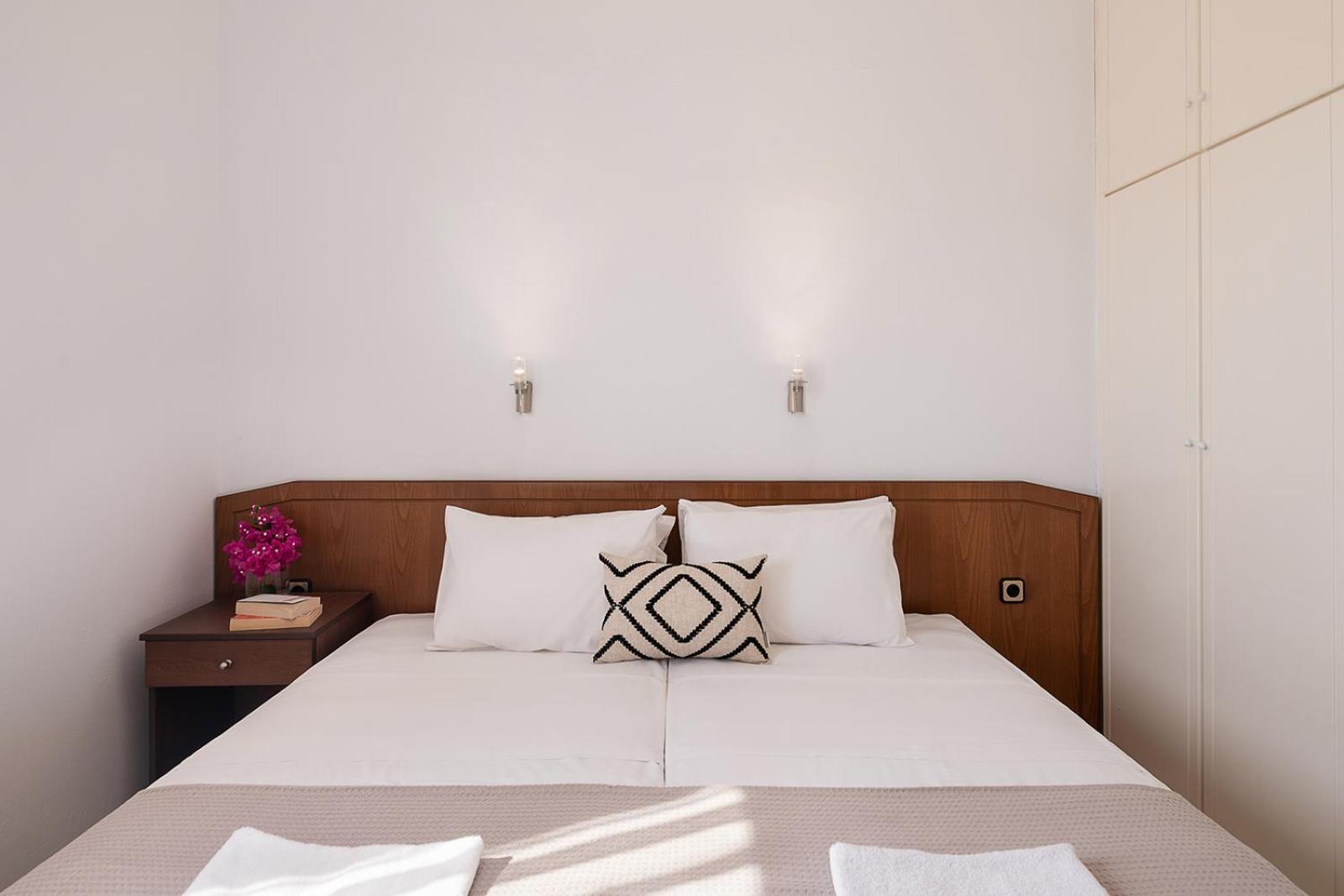 Artemis Aparthotel