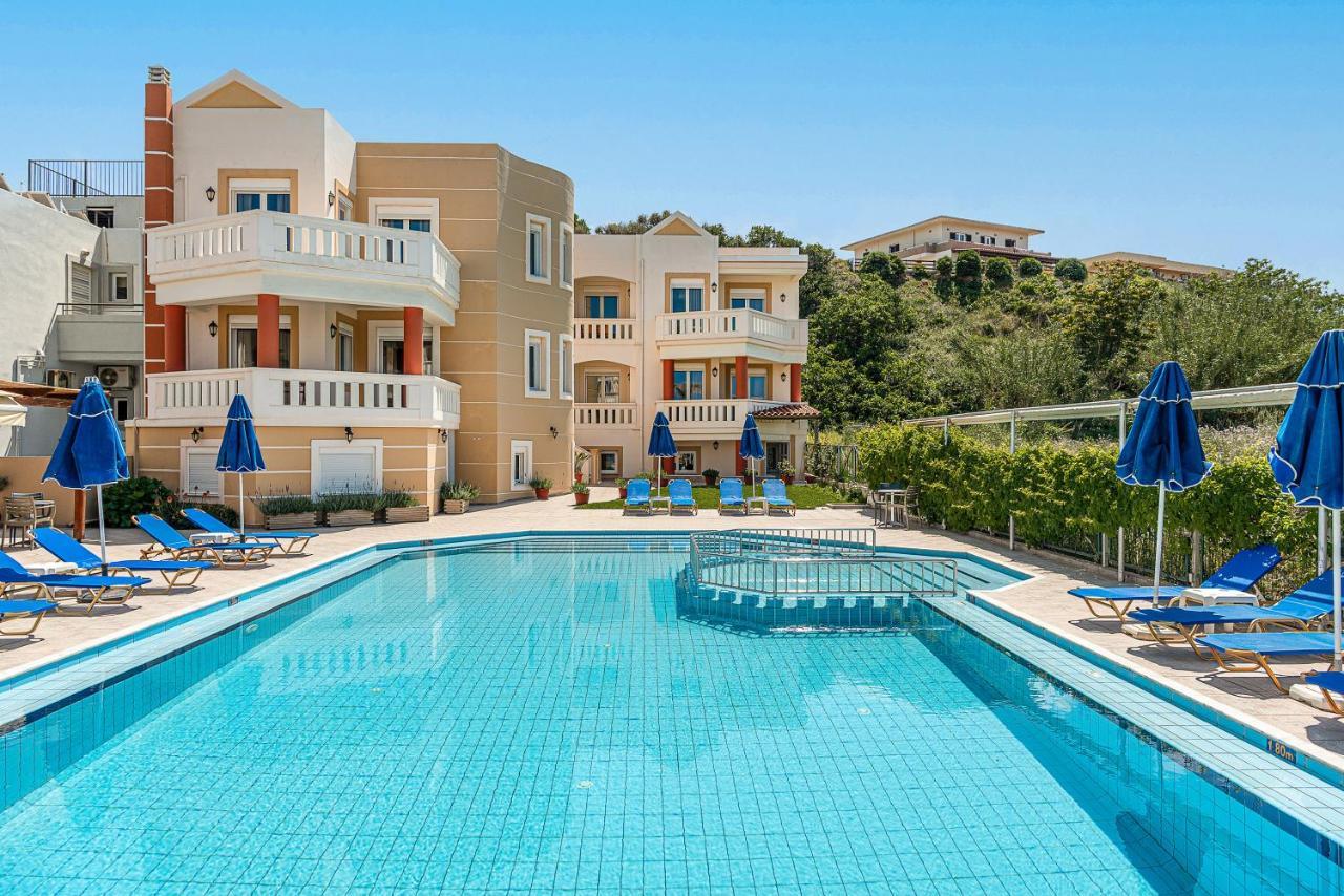 Aparthotel Artemis 2*