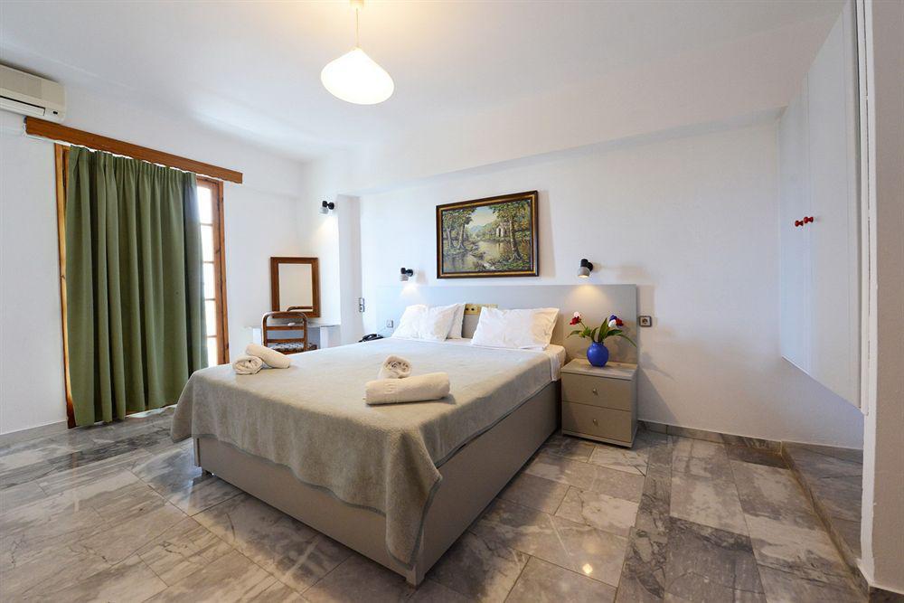 Aparthotel Artemis Stalós
